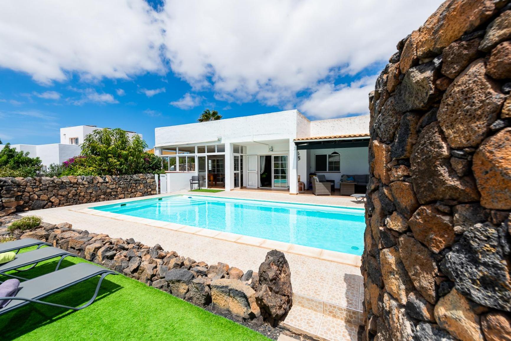 Casa Yukka Villa With Heated Pool Lajares Exterior foto
